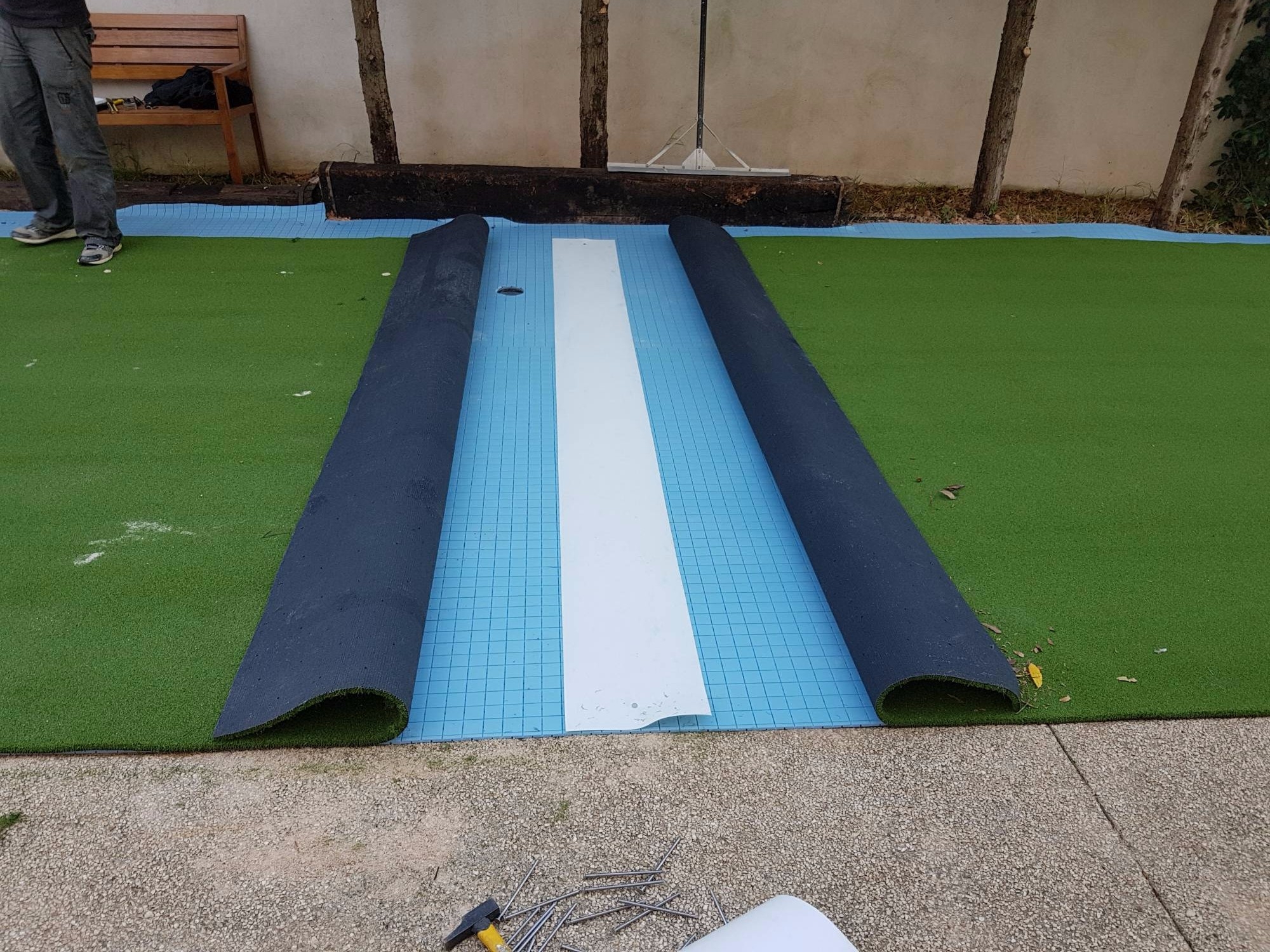 jonction du gazon synthétique