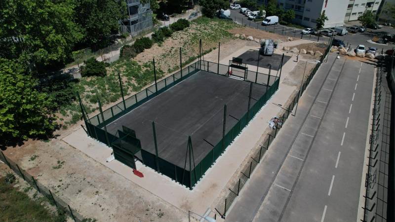 Installation de terrain multisports dans les bouches du Rhône 