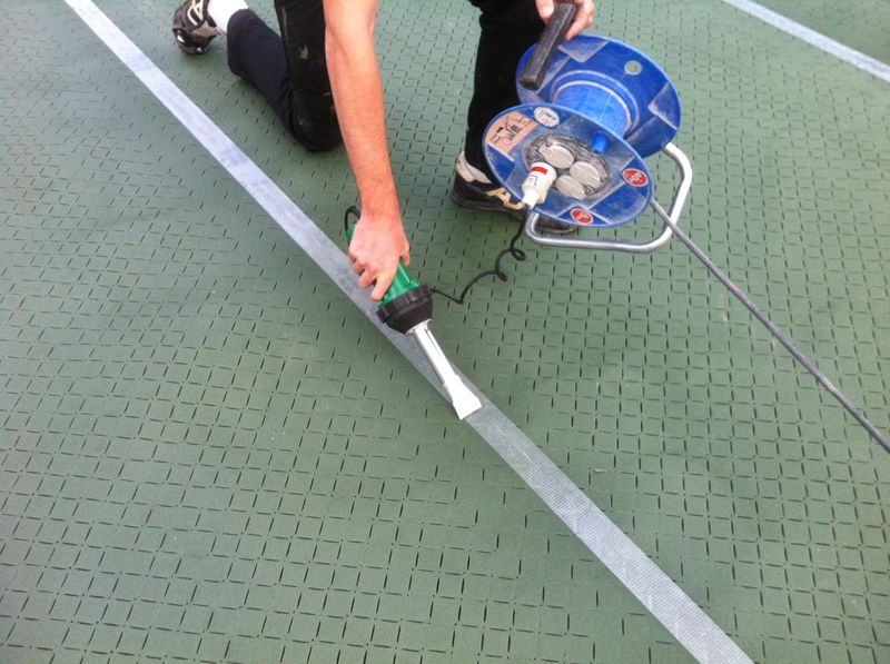 Jonction termique pour sous-couche de foot synthétique