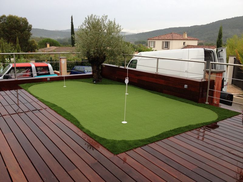 Putting green synthétique