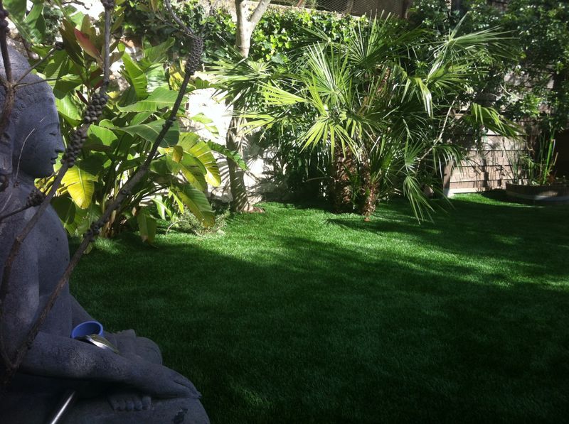 Installation de putting green synthétique à Cassis, Bouches du Rhône, 13