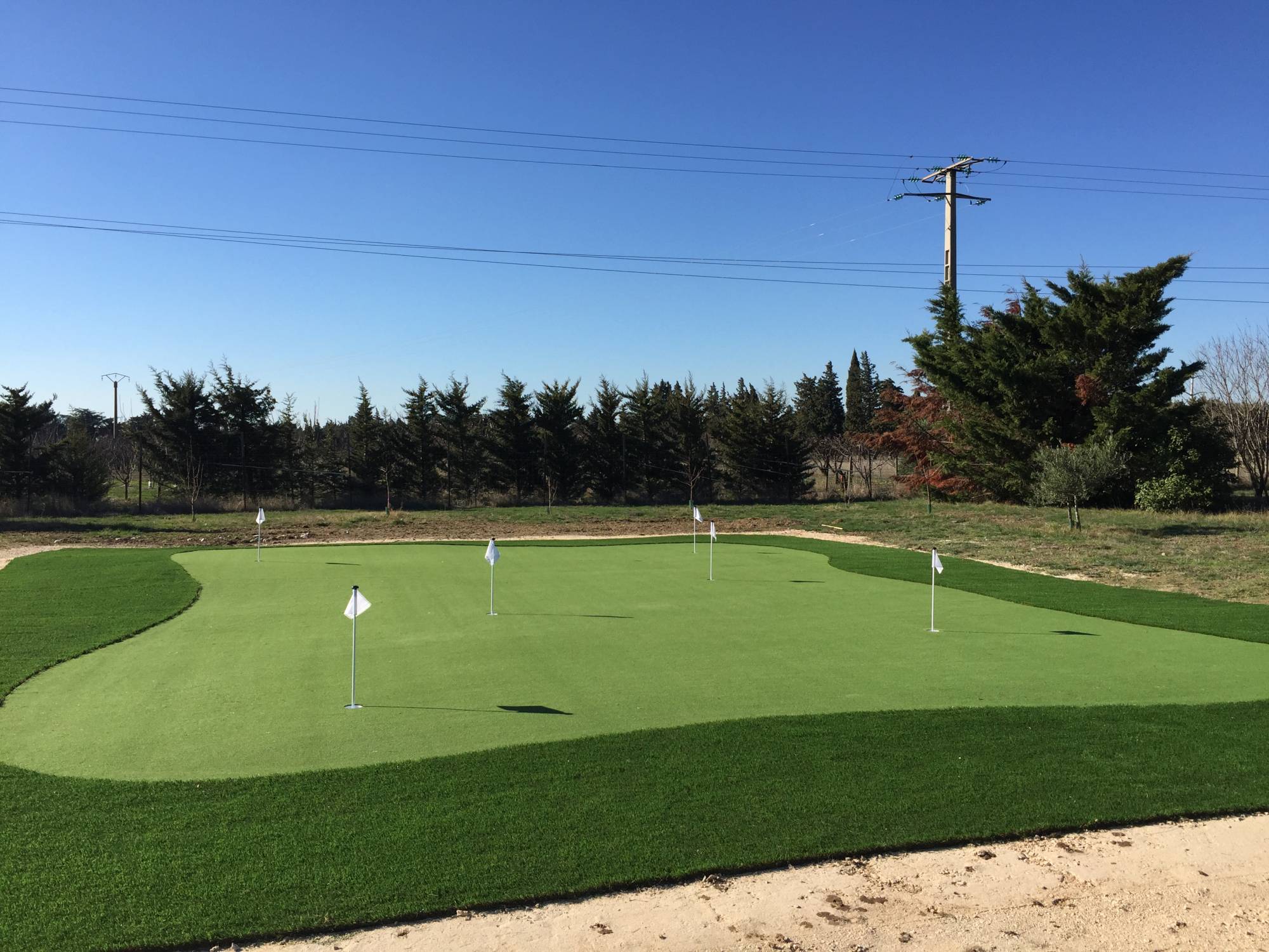 conception de green de golf synthétique en PACA