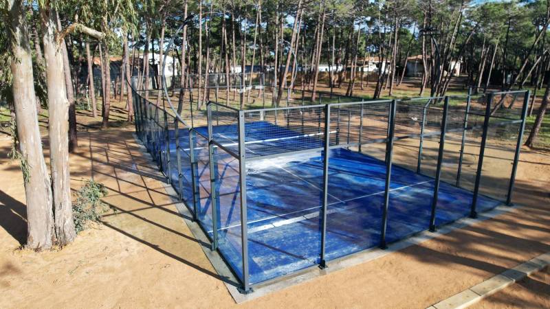 Fabrication de padel français en Corse