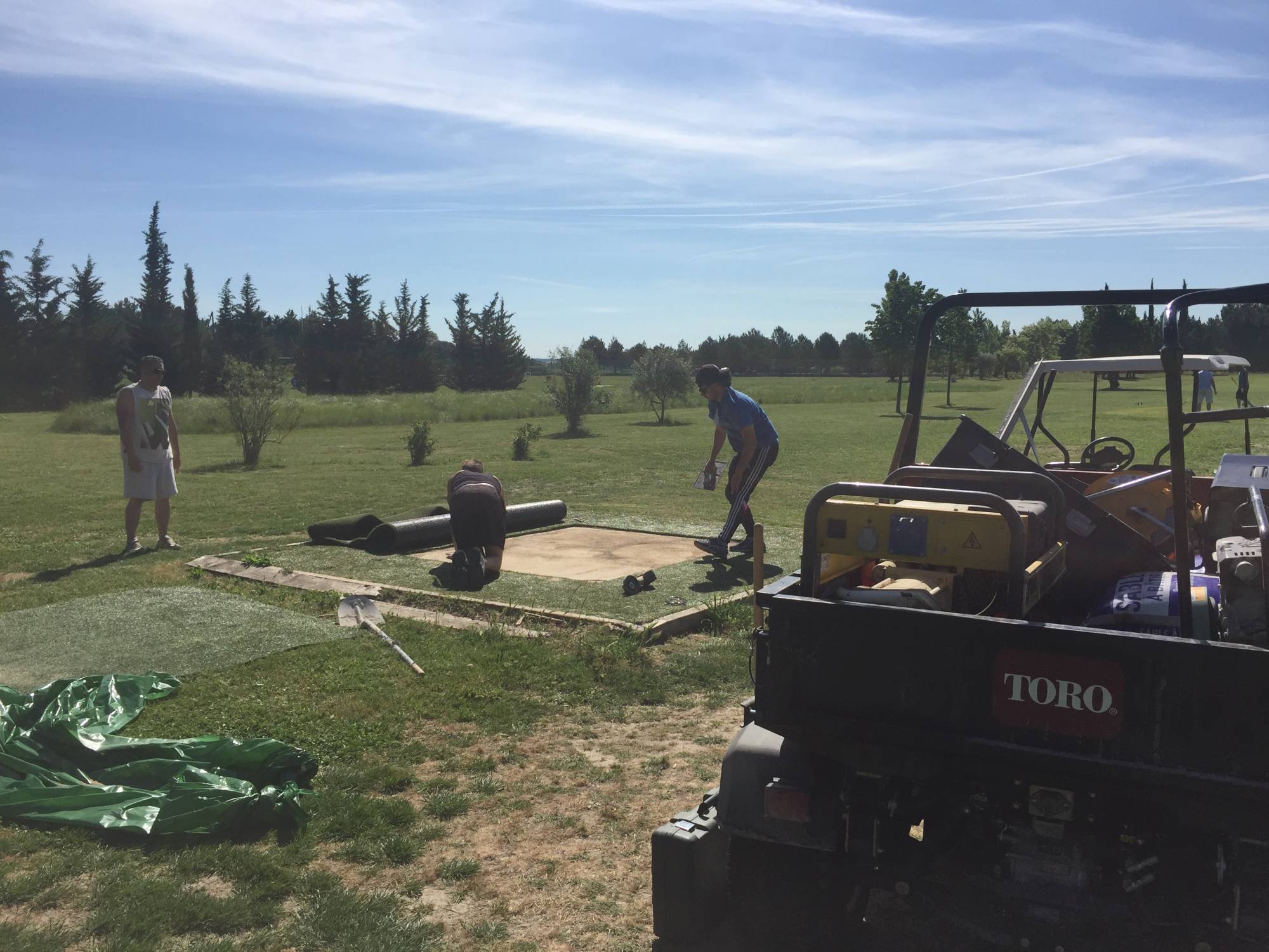 départ de golf synthétique du golf de l'armée de la'air à Salon de Provence