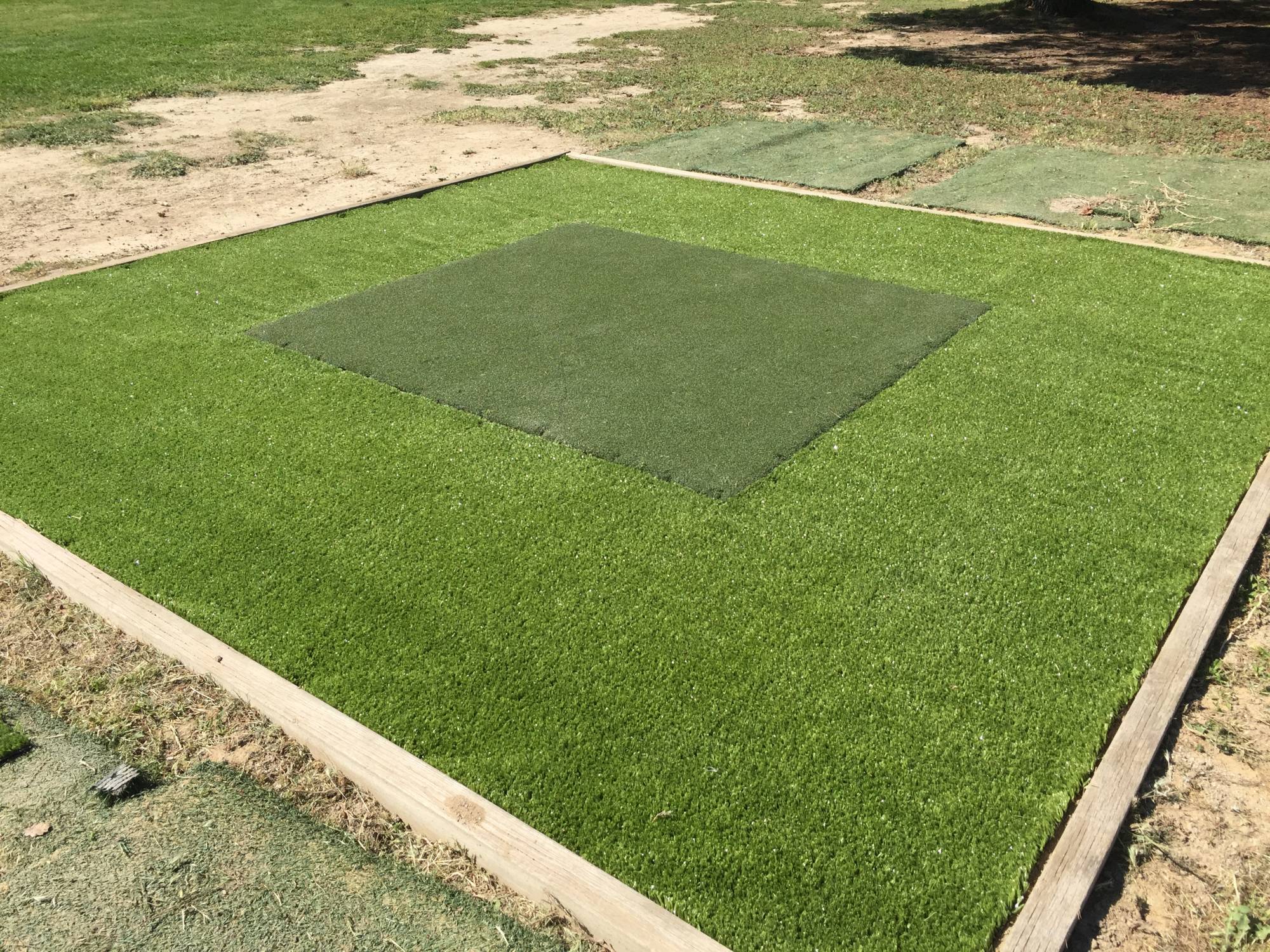 départ de golf synthétique du golf de Salon de Provence