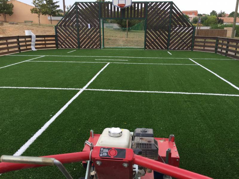 gazon synthétique pour terrain multisports