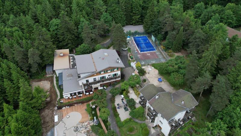 installateur d'un padel pour un hôtel à Valence