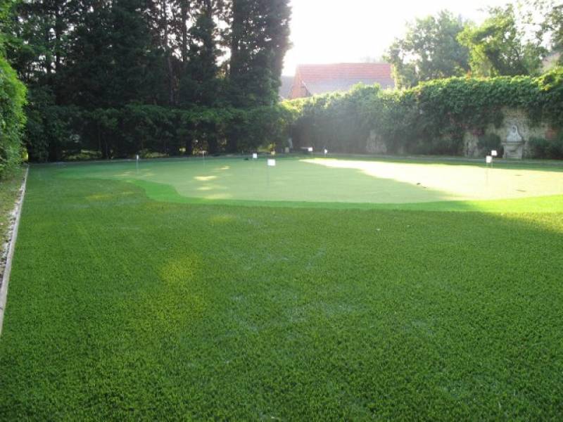 installateur de gazon synthétique à Toulon