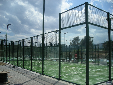 Notre zone d'activité pour ce service Installation par une entreprise d'une structure pour padel